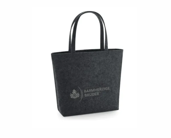 Eine schwarze Tasche mit einem Logo darauf