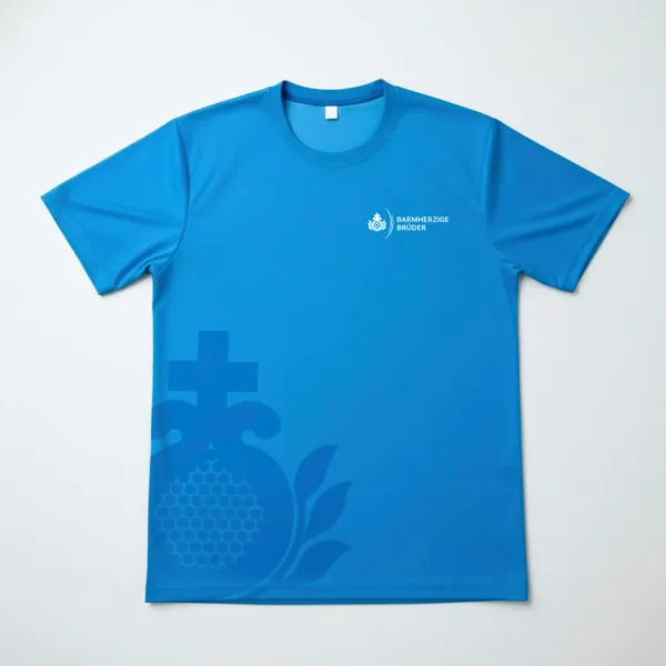 Ein blaues T-Shirt mit einem Bild eines Kreuzes darauf